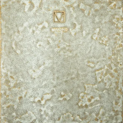 Khmara-ceramic-texture-white.webp